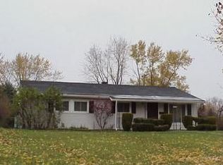24245 Sherborne Rd, Bedford Heights, OH