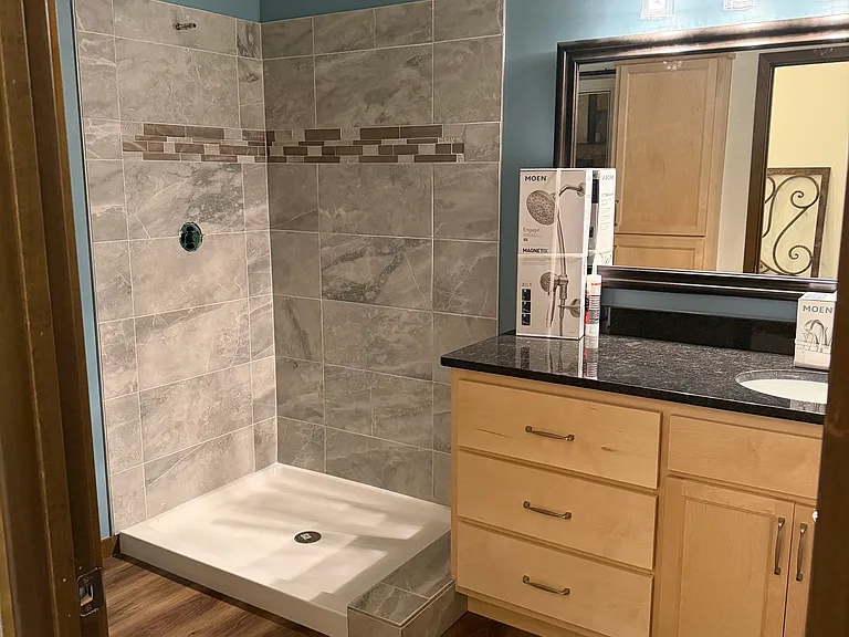 2nd Bathroom