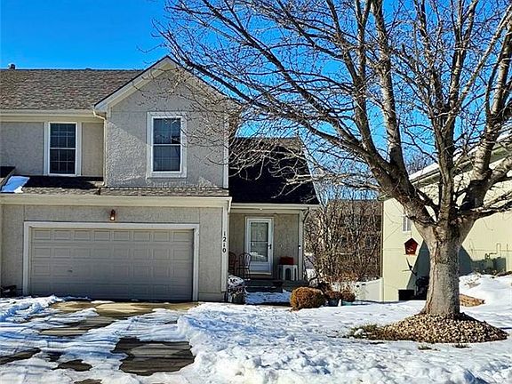3rd image of 1210 N 132nd St