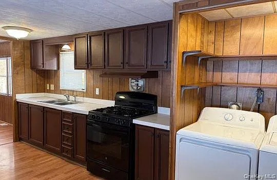 141 Gale Rd — Photo 9