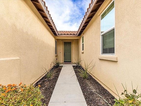 4th image of 31398 Partridgeberry Dr