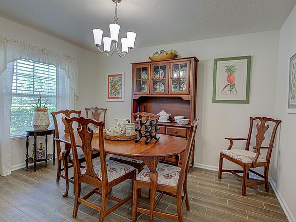 5th image of 153 Little Owl Ln