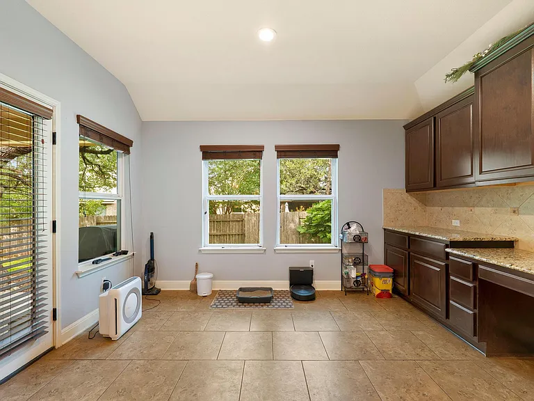 1503 Terrace View Dr — Photo 21
