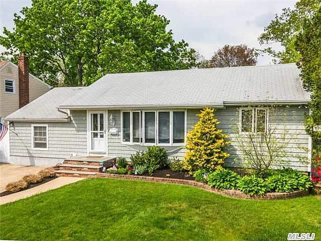 1st image of 37 Copeland Pl