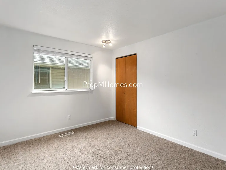22340 SW Nottingham Ct — Photo 15