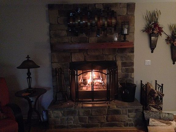 3rd image of 8009 Pembroke Cir