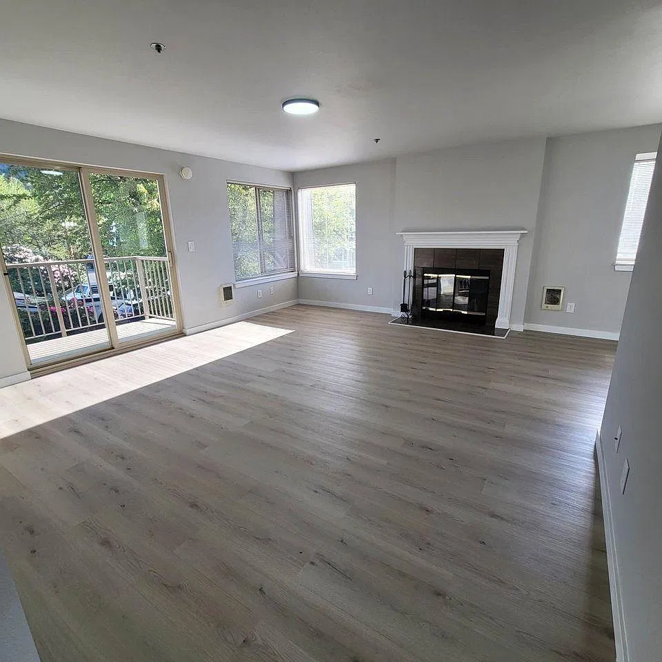 2 bed, 1200 sqft, $2,975 — Photo 2