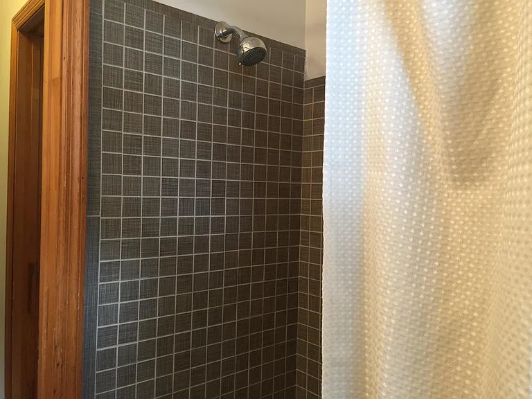 1020 Highland St — Photo 7