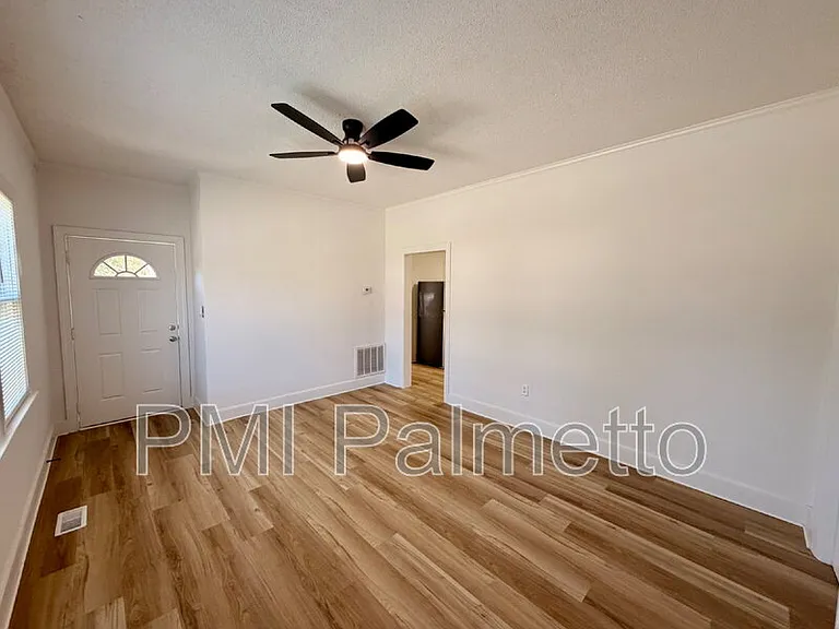 260 8th St #B — Photo 5