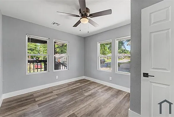 209 N Xenophon Ave #A — Photo 6