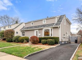 735 Coles St, Maywood, NJ 07607