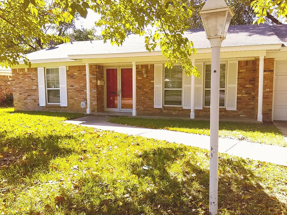 5321 Susan Lee Ln