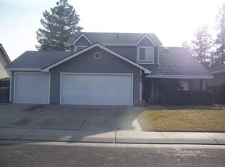 1513 Crestwood Dr, Escalon, CA 95320