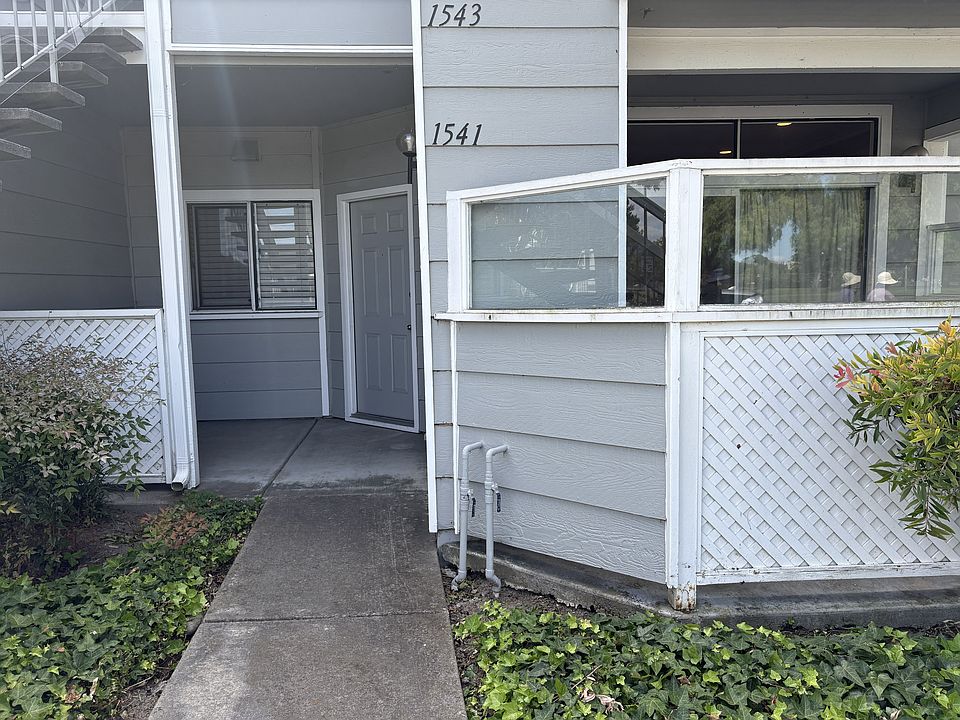 1st image of 1541 Thornbriar Dr