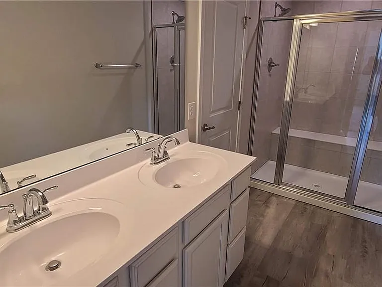 1157 Meadow Run — Photo 10
