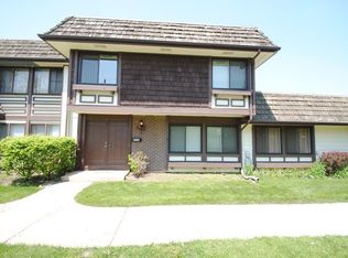 5713 Tiburon Ct, Hanover Park, IL 60133