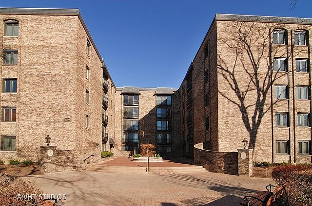 1st image of 1005 Bonnie Brae Pl APT 3D