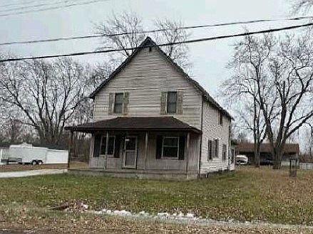 2nd image of 2049 Henry St