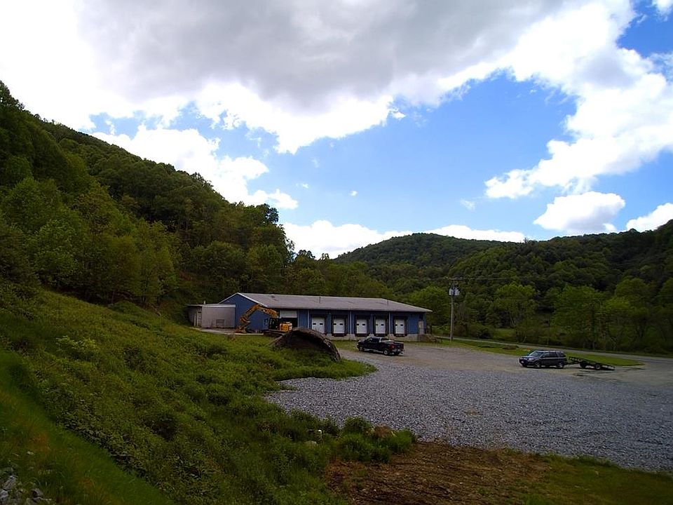 1st image of 3122 Elk Creek Pkwy
