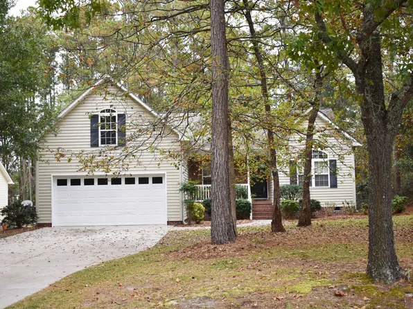 101 Wayne Dr, Arapahoe, NC 28510