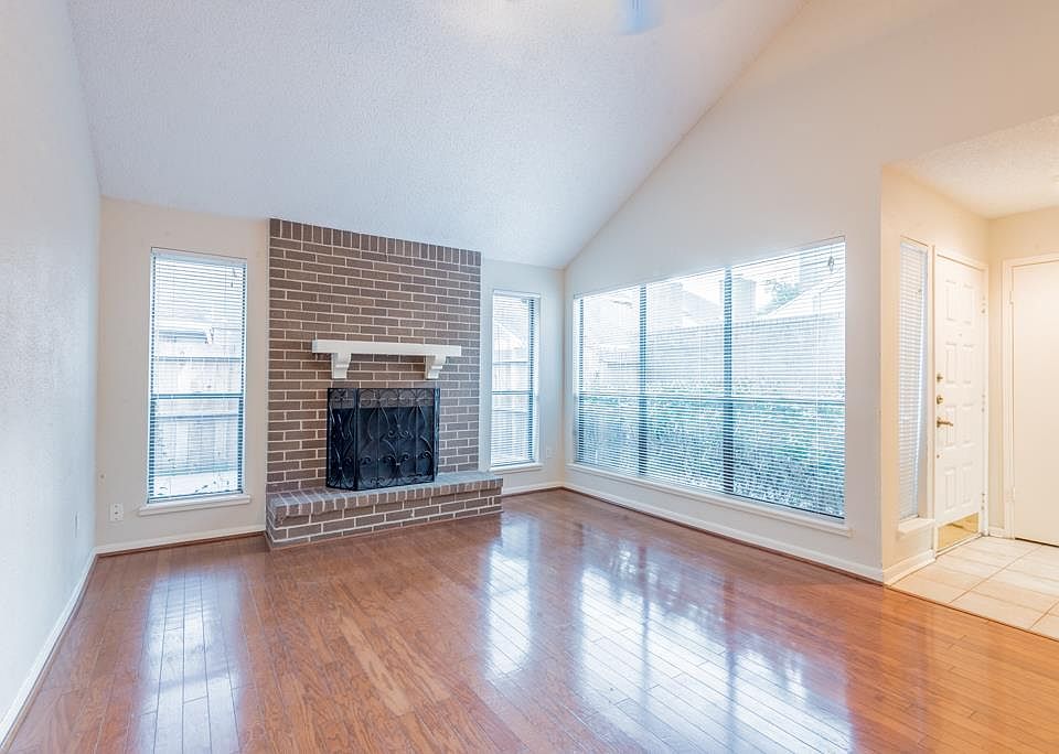 1st image of 2835 Panagard Dr #39