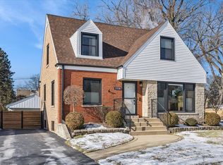 2338 Buckingham Ave, Westchester, IL