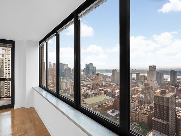 3rd image of 235 W 56th St APT 31D