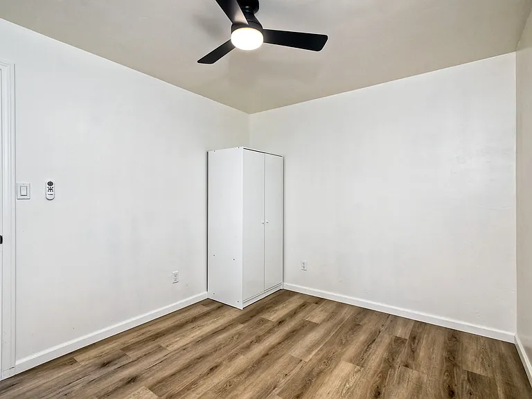 209 Surfrider Way - Unit E — Photo 16