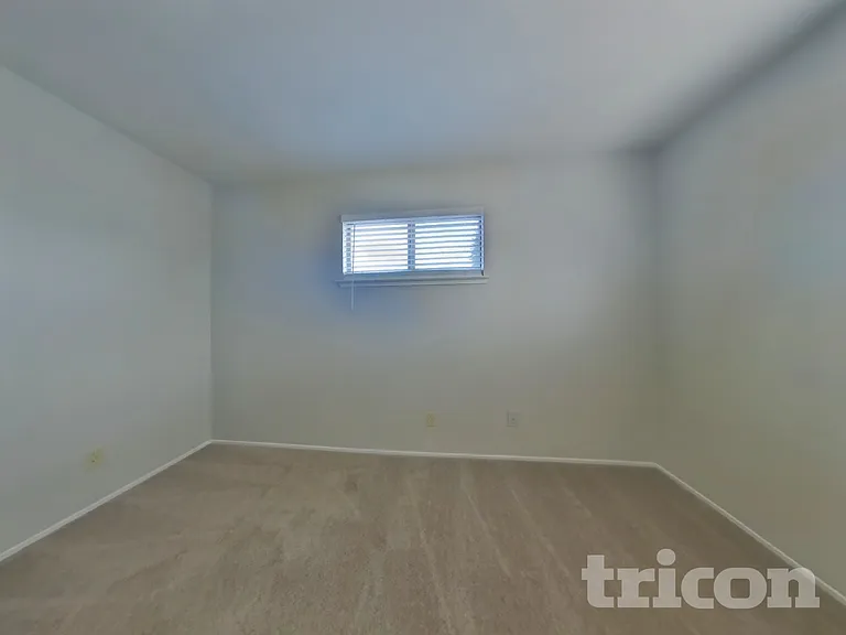 1630 E Lake Ct — Photo 10