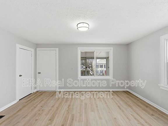 2nd image of 5724 Luhn Ave Unit 2