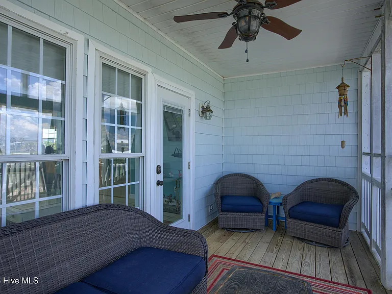 306 Marina Way — Photo 30
