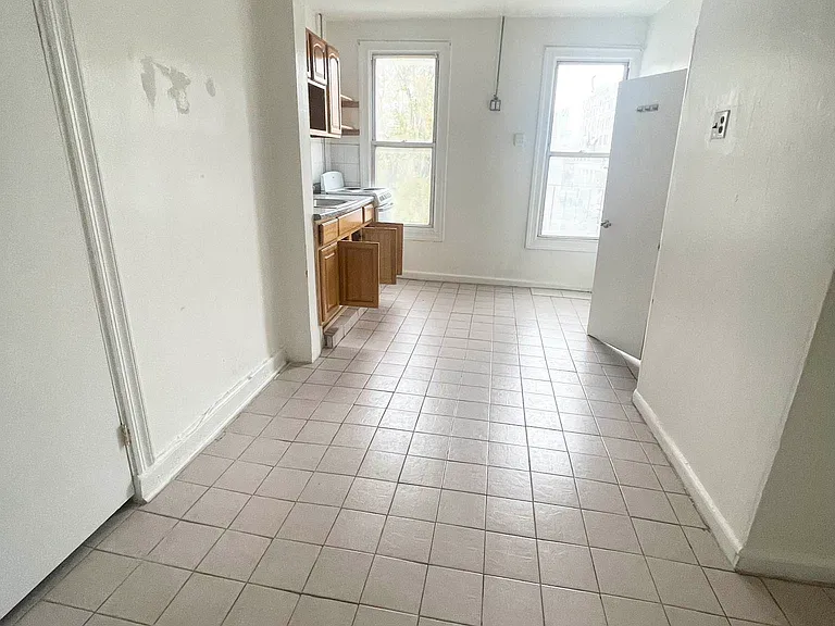 25 Beaver St #3L — Photo 3