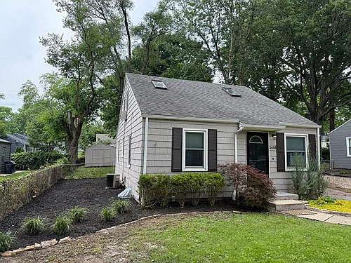 5444 Cedar St Photo 1