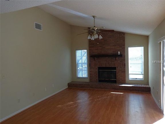 4th image of 10310 Saint Ives Ct