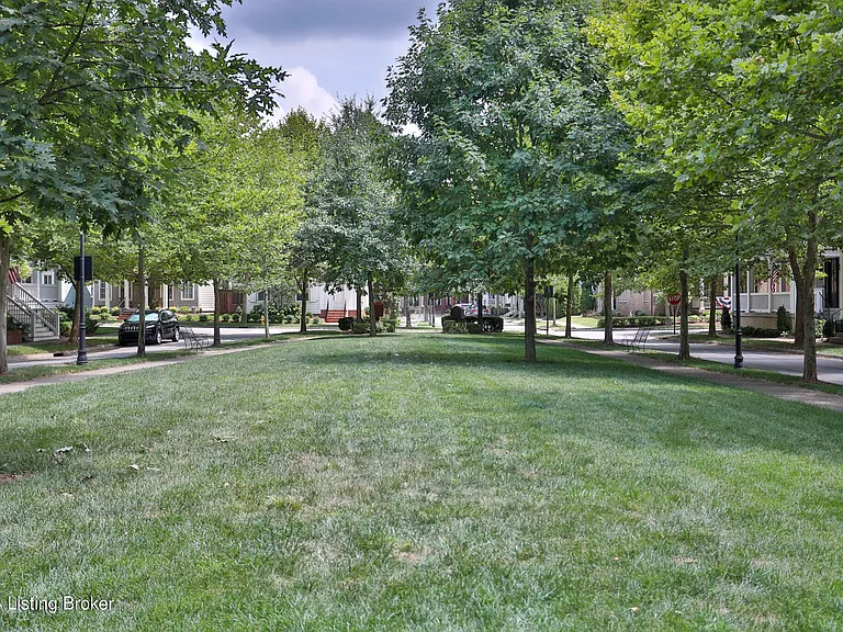 9300 Blazing Star Ln-43