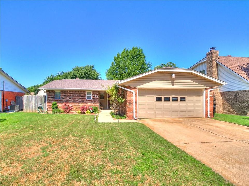 1st image of 309 S Bouziden Dr