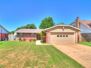 309 S Bouziden Dr, Moore, OK 73160