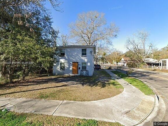 1st image of 1803 W 11th St #1803