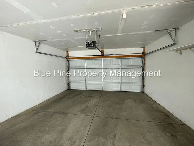 217 Georgetown Dr #1 — Photo 12