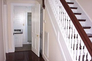 Foyer/Stairway
