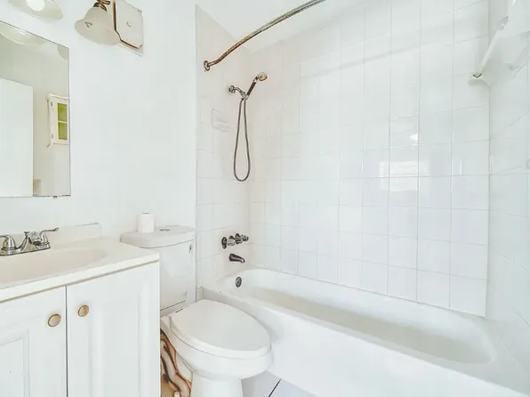 930 E Dayton St APT 1, Madison, WI 53703