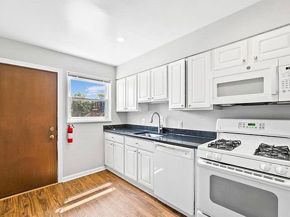 5th image of 307 19th St NE