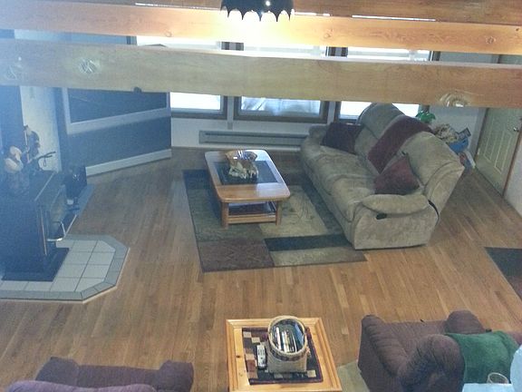 3rd image of 200 Mountain View Dr