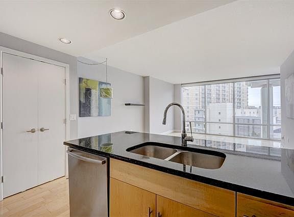 4th image of 300 Bowie St APT 704