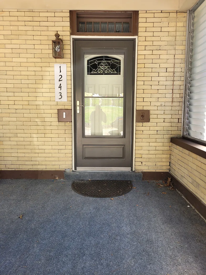 1243 Hillsdale Ave photo 1