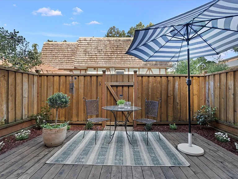 885 Jordan Ave — Photo 17