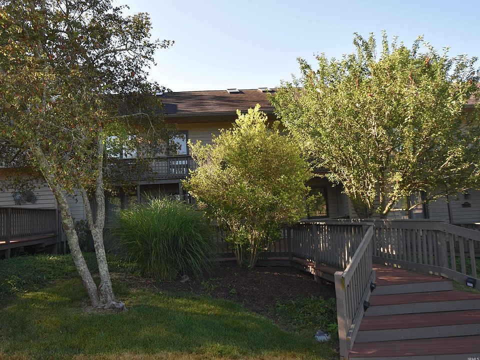 1st image of 1922 E Waters Edge Dr