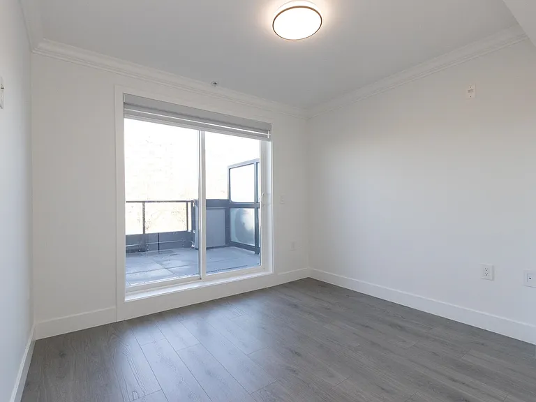 2122 E 32nd Ave #204 — Photo 19