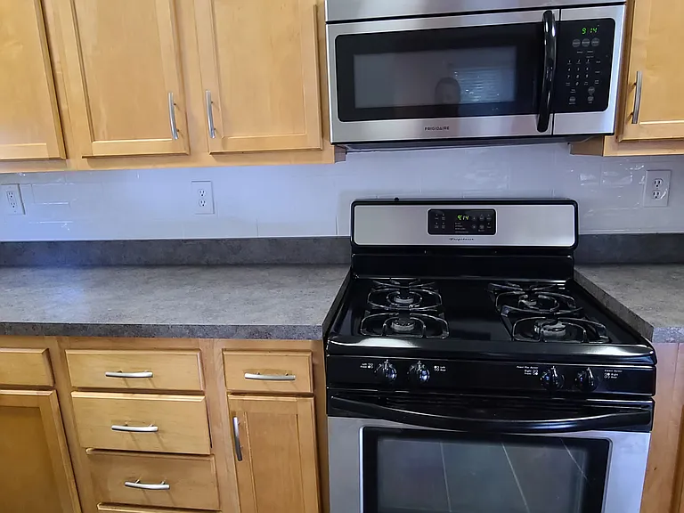 5827 Holden St #3 — Photo 6