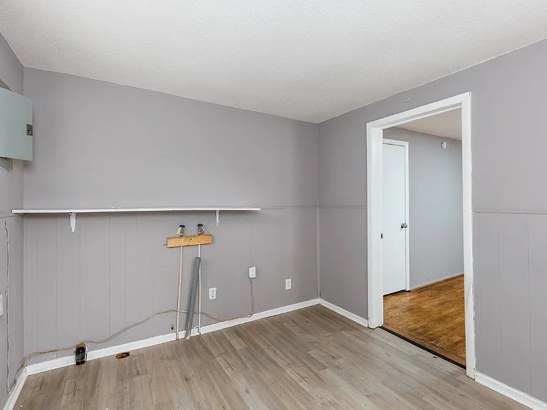 208 9th Ct S — Photo 14
